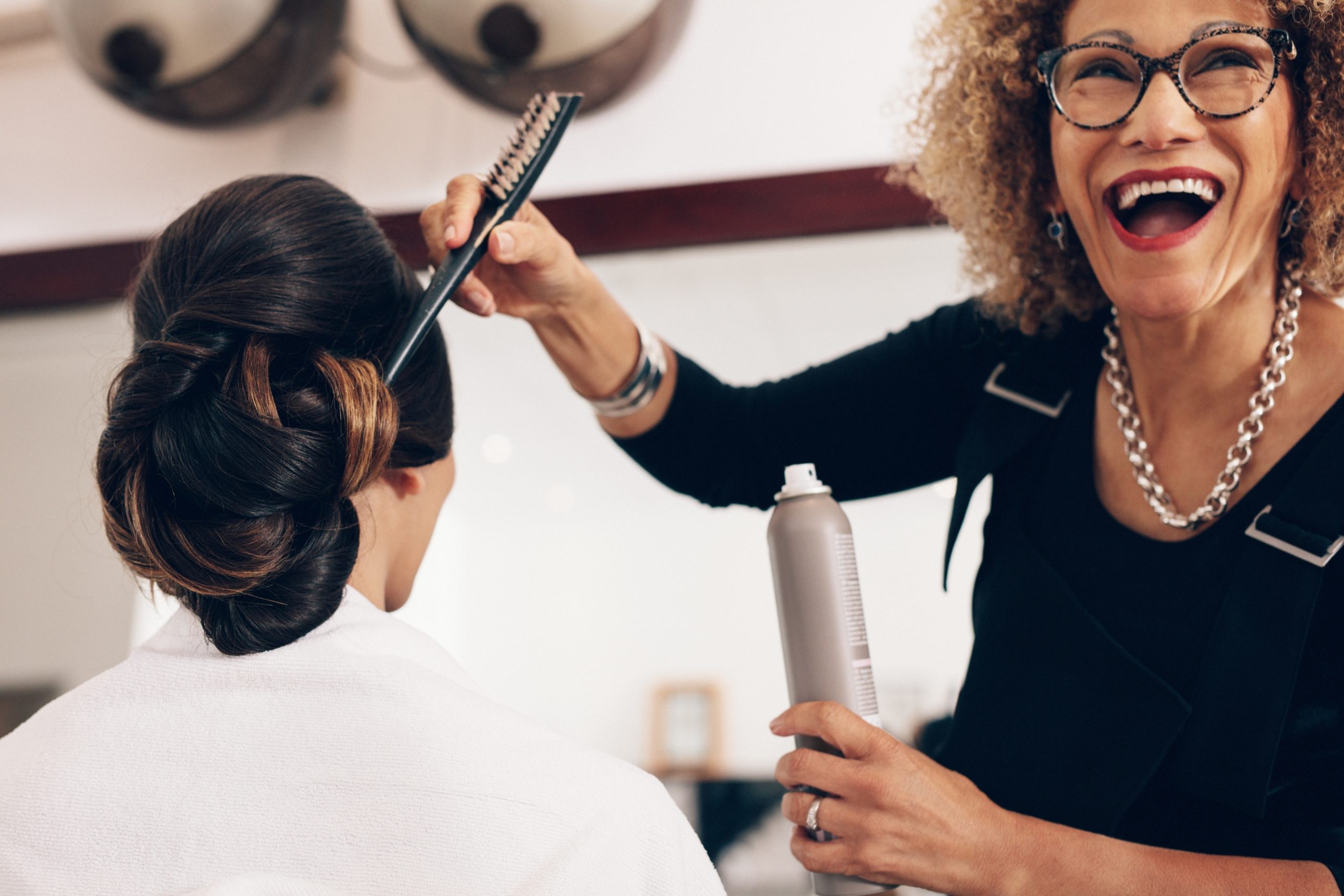 Attract Clients as a New Salon Suite Professional
